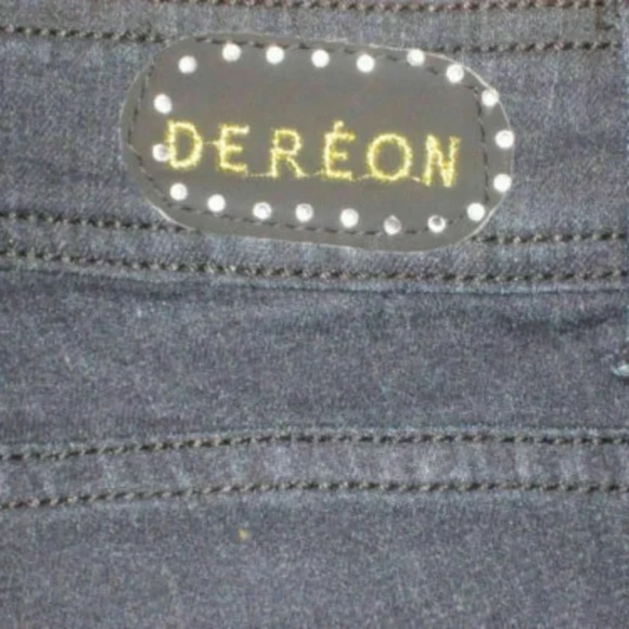 NWT Dereon Fleur Stud Rhinestone STRETCH Jeans 14W PLUS SIZE - Picture 16 of 16